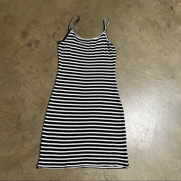 Black and white Striped dress - Picture 3 of 3